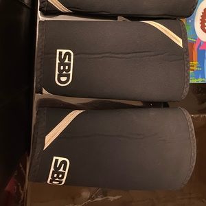 SBD ECLIPSE KNEE-SLEEVE SZ XL